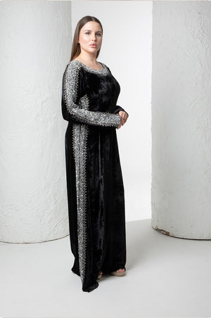 Loose Fit Jalabiya in velvet Fabric , Hand embroidered