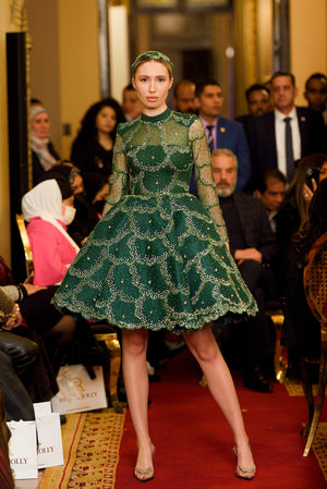 فستان سهرة قصير باللون الأخضر