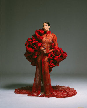 Embroidered dress in dental fabric with tefetta cap