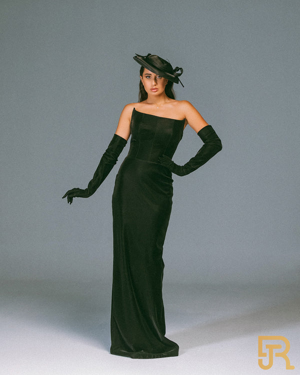 Chamois black dress with gloves