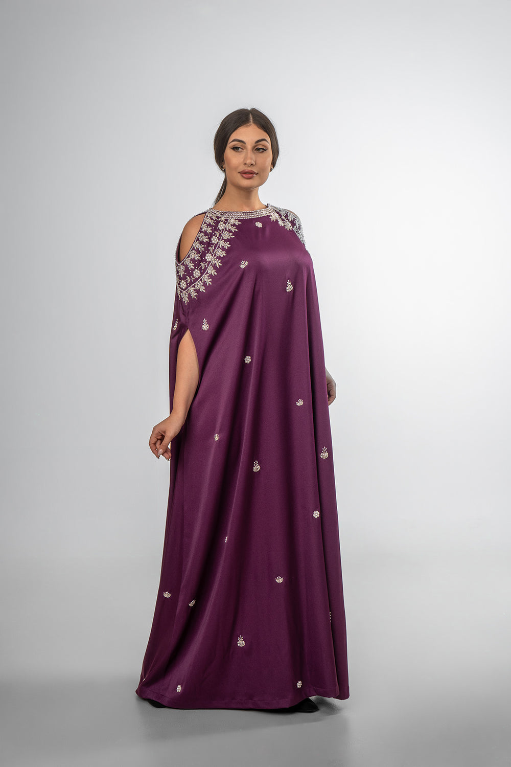 فستان حريري أرجواني